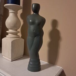 Donna Polseno Artist signed Verdigris Feminine Figurine, Bud Vase Circa 1990